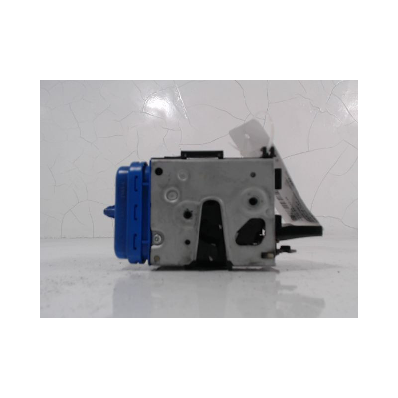 SYSTEME CONDAMNATION ARRIERE DROIT AUDI A4 95-99