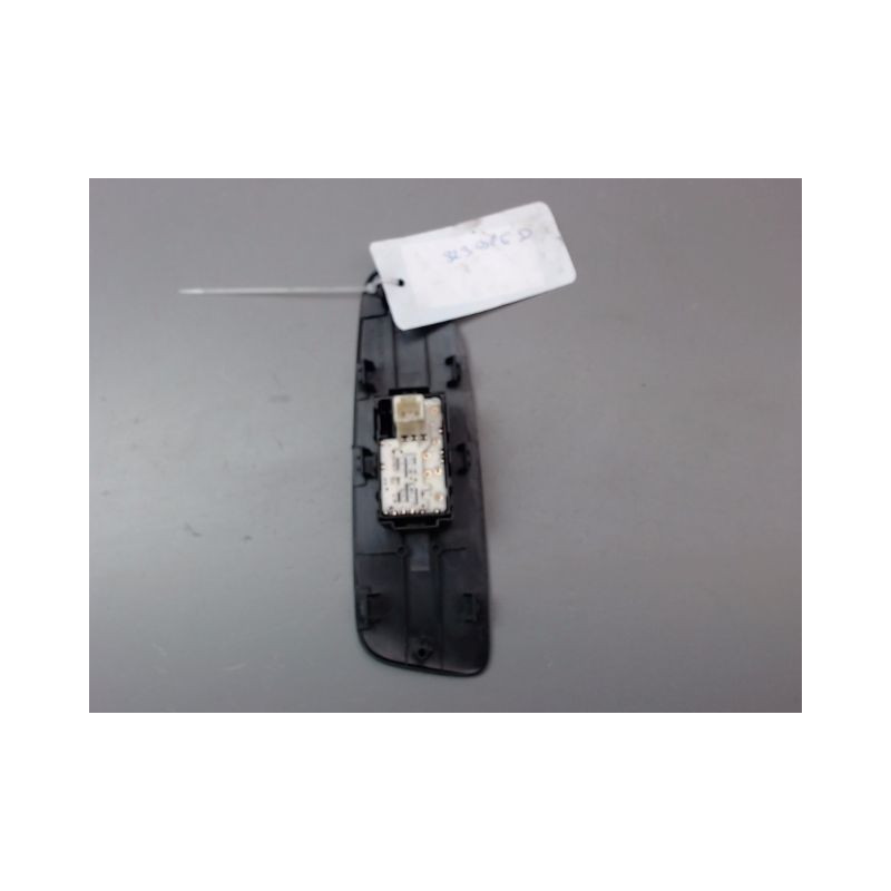 COMMANDE LEVE-GLACE PORTE AVD FIAT PUNTO II Phase 1 1999-2003
