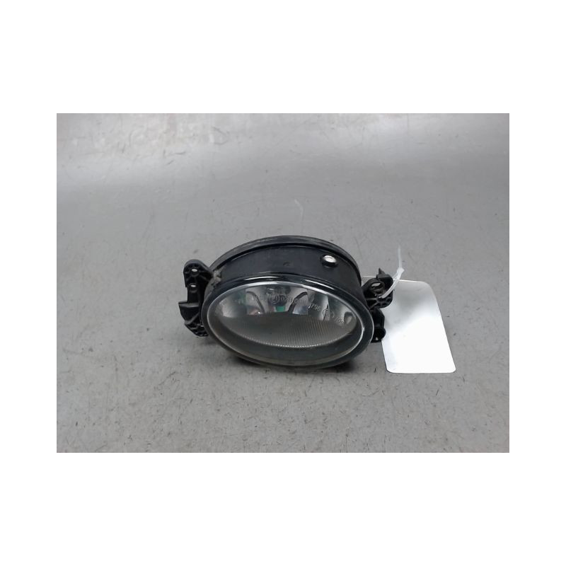 PHARE ANTIBROUILLARD AVANT DROIT MERCEDES CLASSE C 2007-