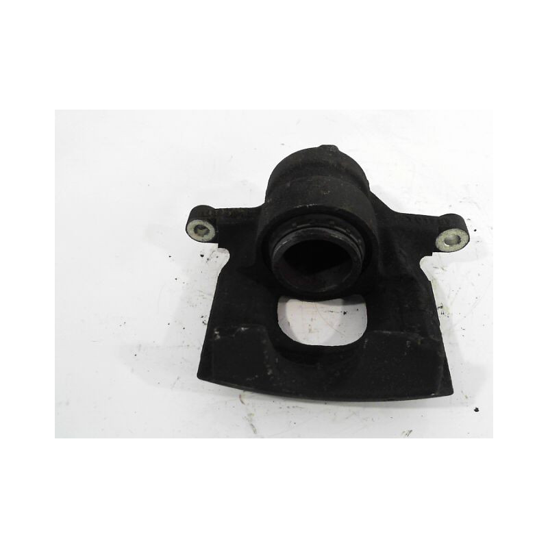 ETRIER DE FREIN AVANT DROIT TOYOTA AYGO 3P