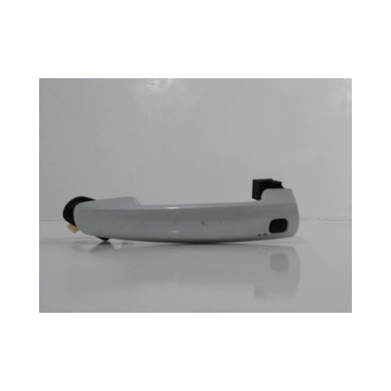 POIGNEE EXTERIEURE PORTE AVANT GAUCHE SUZUKI SWIFT -03/05