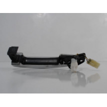 POIGNEE EXTERIEURE PORTE AVANT GAUCHE SUZUKI SWIFT -03/05