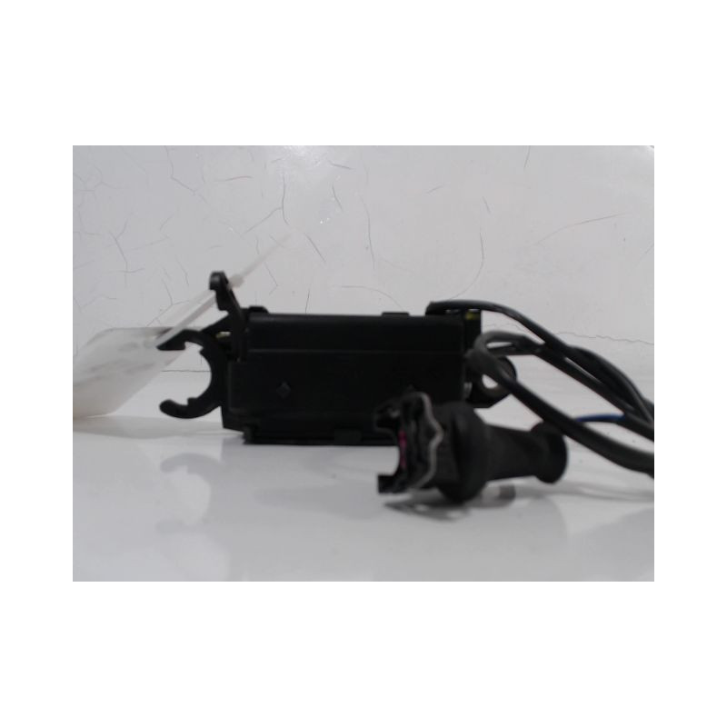POIGNEE EXTERIEURE PORTE AVANT GAUCHE AUDI A4 99-2001