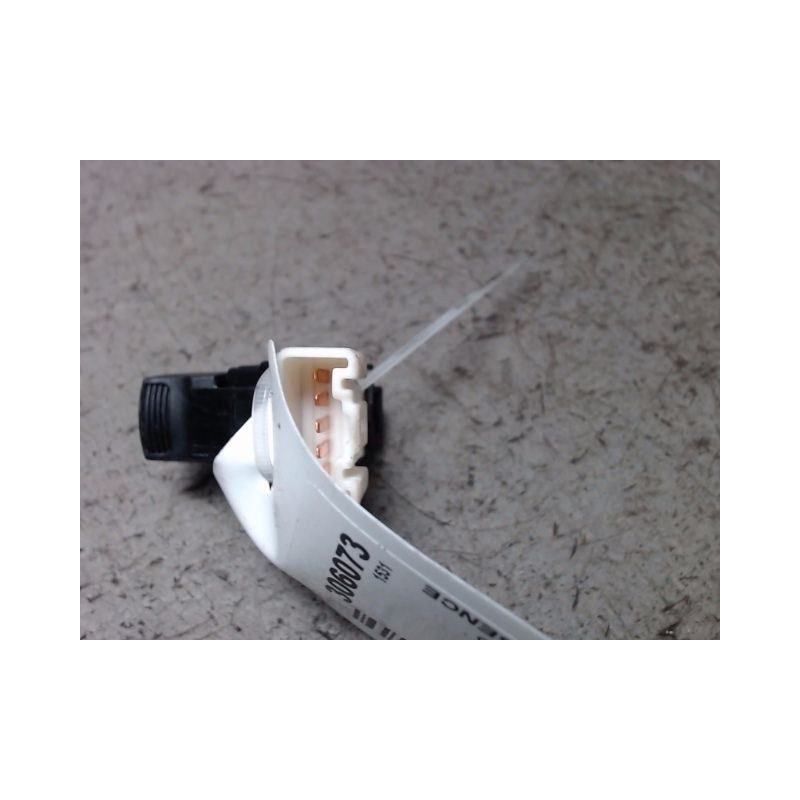 COMMANDE LEVE-GLACE PORTE AVD NISSAN PIXO