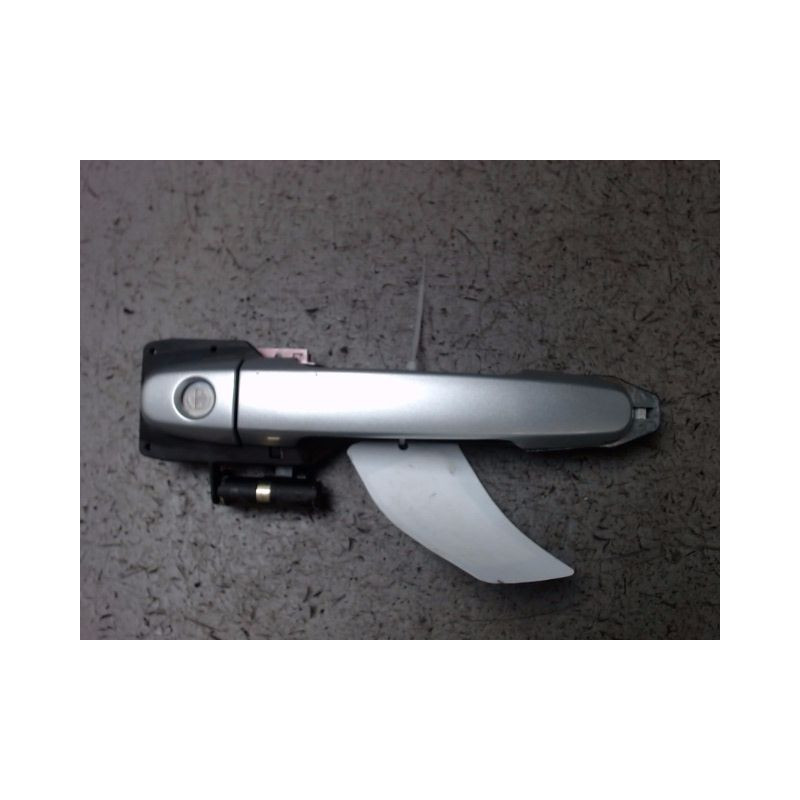 POIGNEE EXTERIEURE PORTE AVANT GAUCHE TOYOTA RAV4 2000-