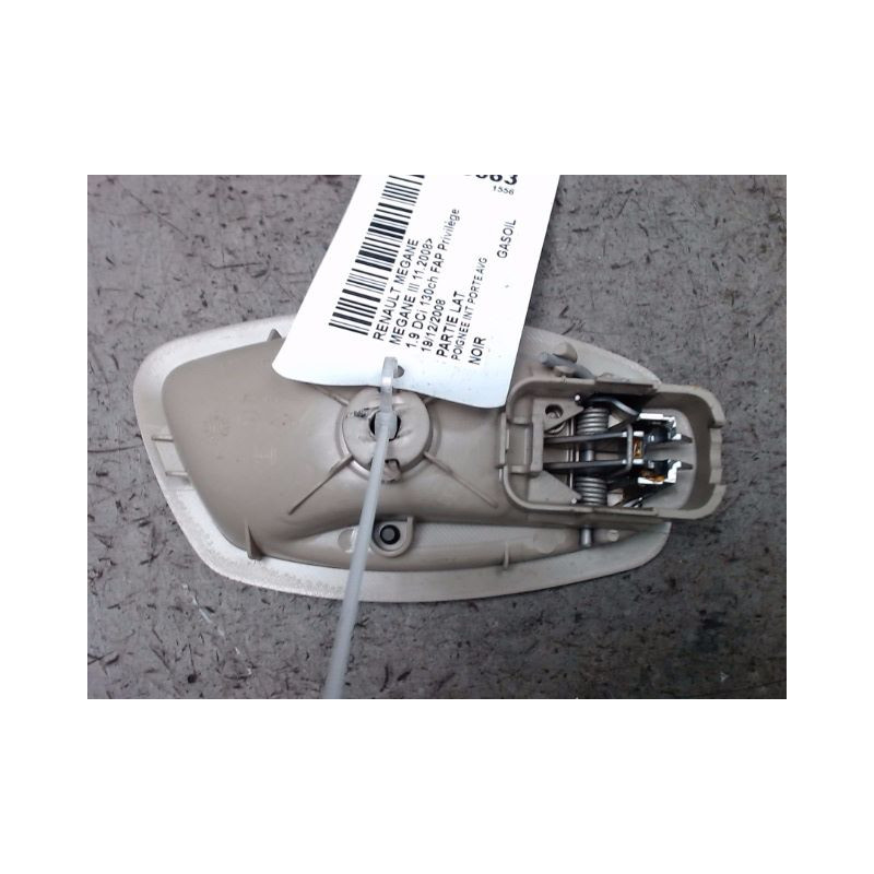 POIGNEE INTERIEURE PORTE AVANT GAUCHE RENAULT MEGANE III 2008-