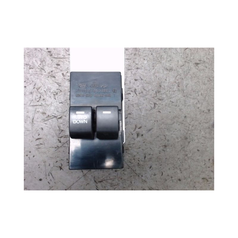 COMMANDE LEVE-GLACE PORTE AVG KIA VENGA