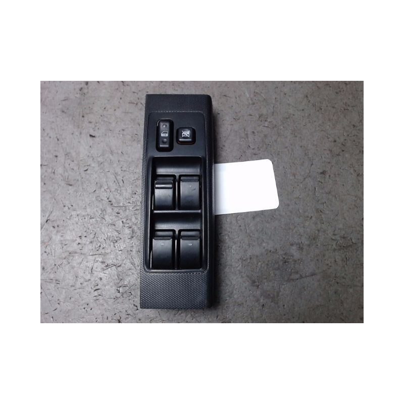 COMMANDE LEVE-GLACE PORTE AVG TOYOTA COROLLA VERSO 2004-2007