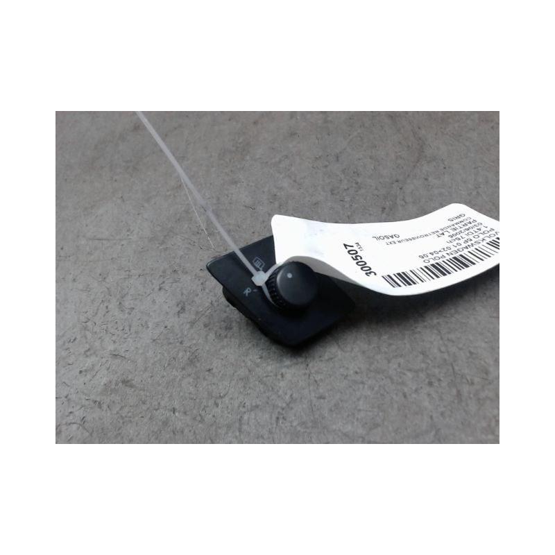 COMMANDE RETROVISSEUR EXTERIEUR ELECTRIQUE VOLKSWAGEN POLO 02-05