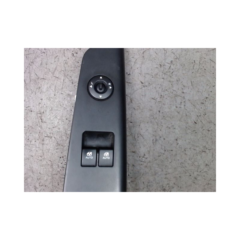 COMMANDE LEVE-GLACE PORTE AVG KIA CEE-D