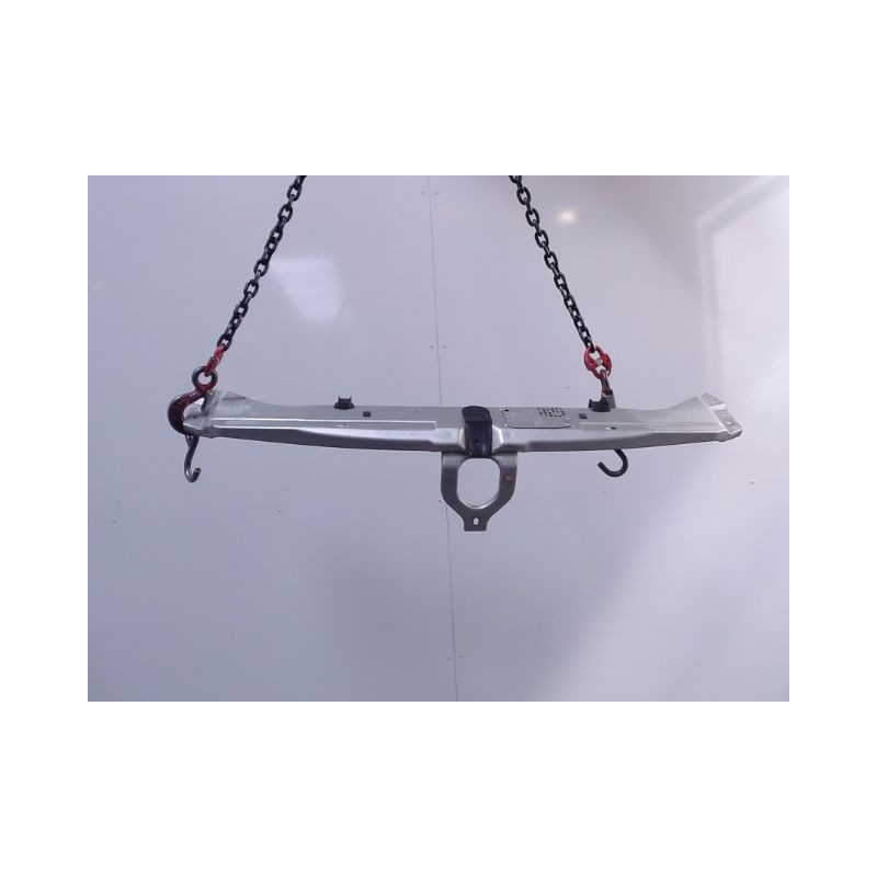 TRAVERSE SUPERIEURE ARMATURE AVANT MERCEDES E200