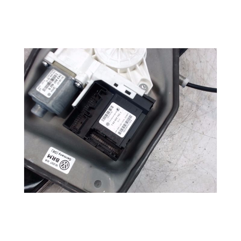 MECANISME+MOTEUR LEVE-GLACE AVANT DROIT VOLKSWAGEN GOLF V 2003-2009