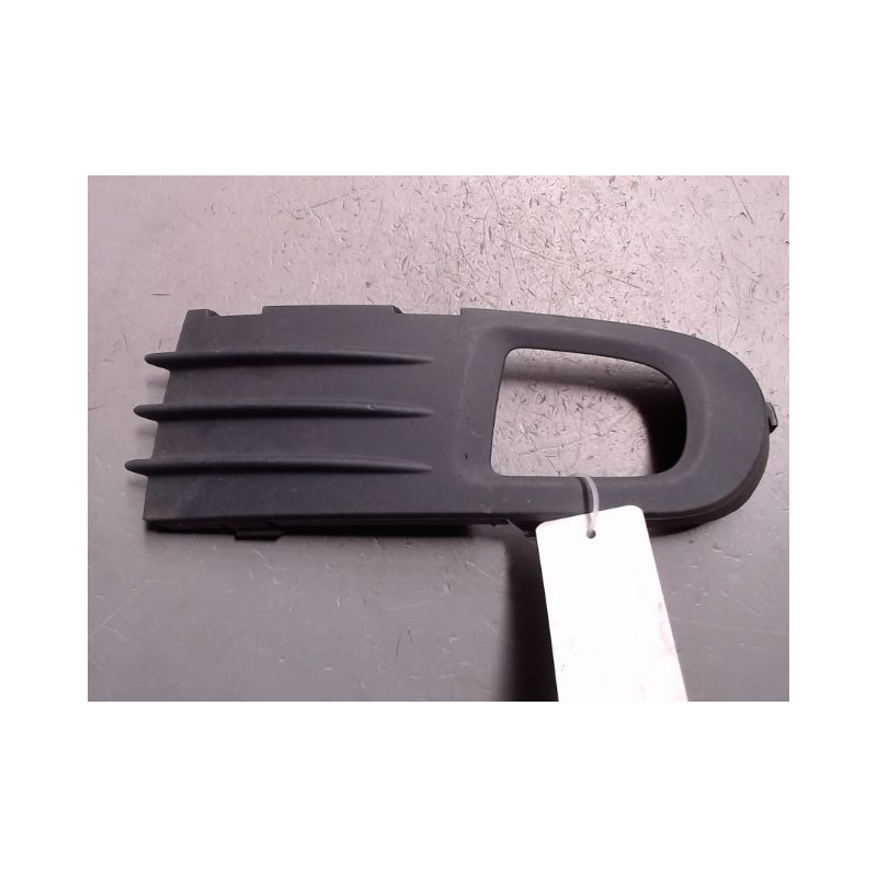OBTURATEUR PHARE ADDITIONNEL GAUCHE PARE-CHOC AVANT VOLVO V50