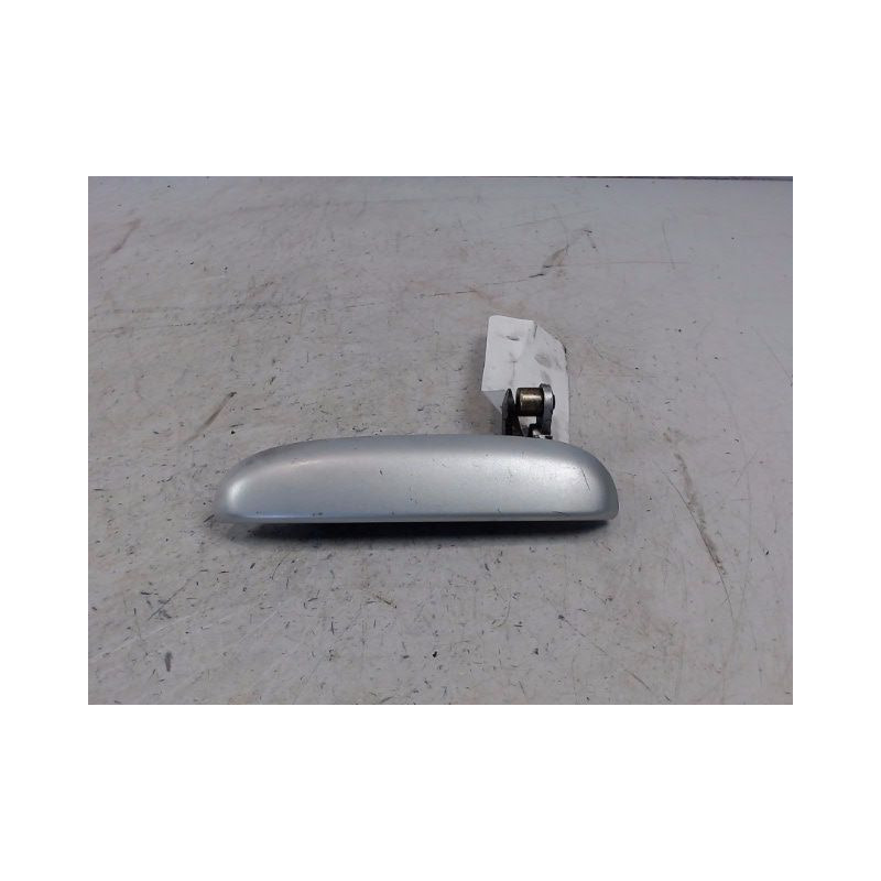 POIGNEE EXTERIEURE PORTE AVANT GAUCHE TOYOTA YARIS VERSO -2003
