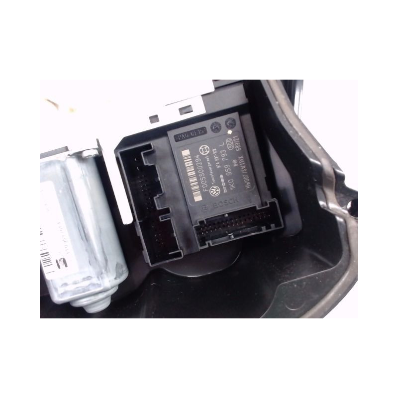 MECANISME+MOTEUR LEVE-GLACE AVANT GAUCHE SEAT LEON 2005-