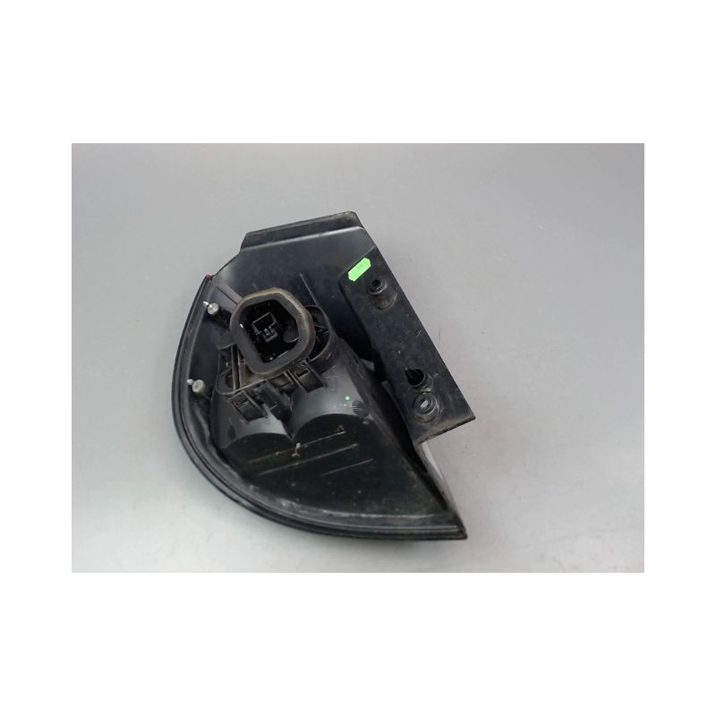 FEU ARRIERE DROIT MITSUBISHI COLT CZ 2005-