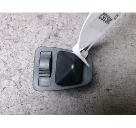 COMMANDE RETROVISSEUR EXT ELECTRIQUE