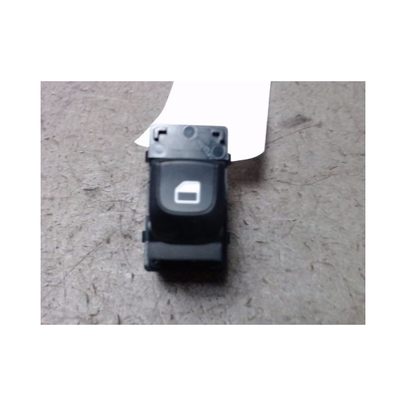 COMMANDE LEVE-GLACE PORTE AVD KIA PICANTO