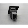 BOUTON DE WARNING TOYOTA YARIS