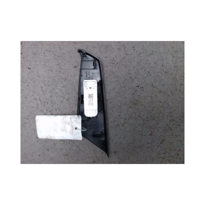 COMMANDE LEVE-GLACE PORTE ARD MAZDA MAZDA 3  5P