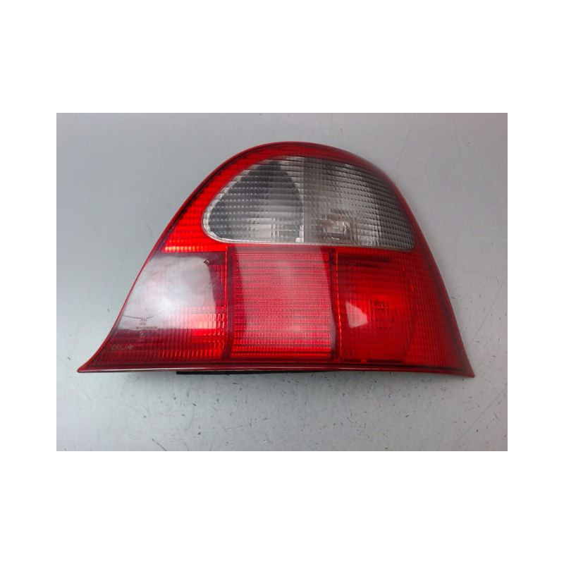FEU ARRIERE DROIT ROVER 25 Phase 1 2000-2004