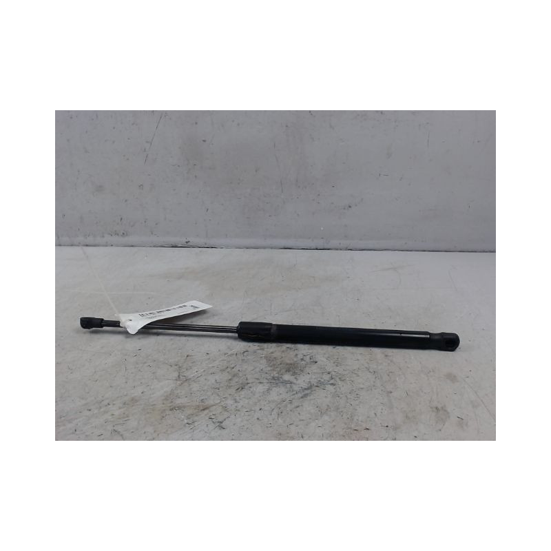 VERIN DROIT HAYON B.M.W. SERIE 1