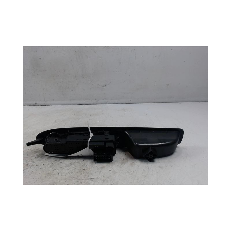 COMMANDE LEVE-GLACE PORTE AVG DS DS3