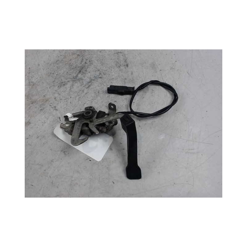 SERRURE CAPOT PEUGEOT 5008