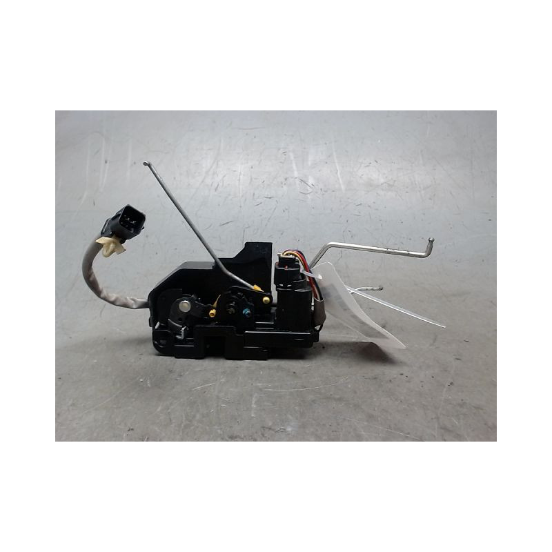 SYSTEME CONDAMNATION AVANT DROIT HYUNDAI GETZ -05