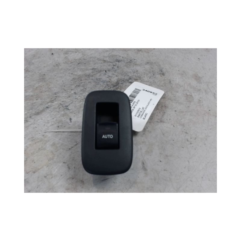 COMMANDE LEVE-GLACE PORTE ARD TOYOTA AURIS 2010-
