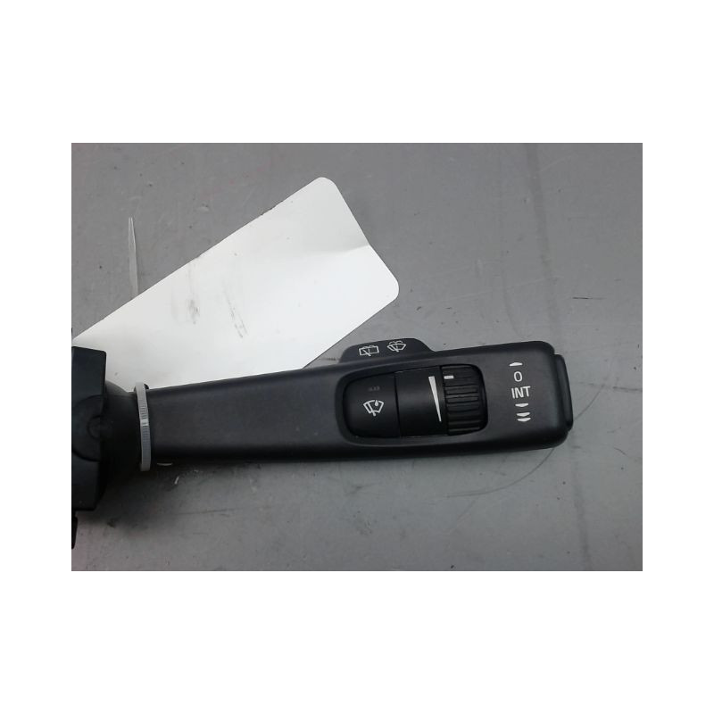 COMMANDE ESSUIE GLACE VOLVO XC60 10-