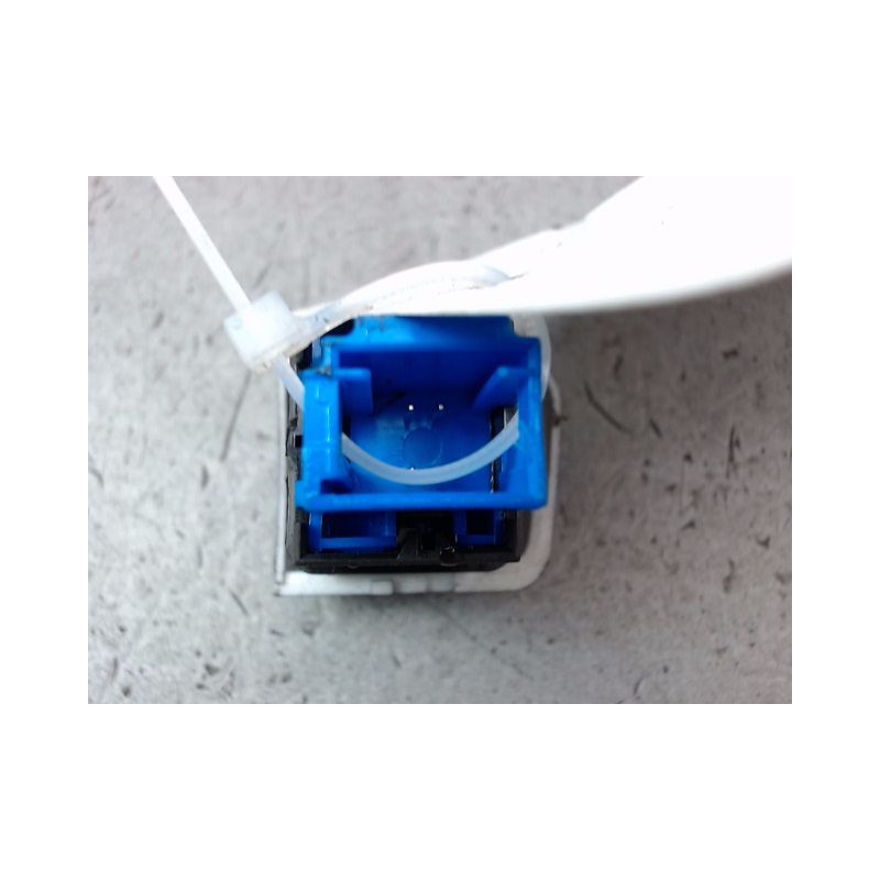 BOUTON DE WARNING PEUGEOT 208 Phase 1 2012-...