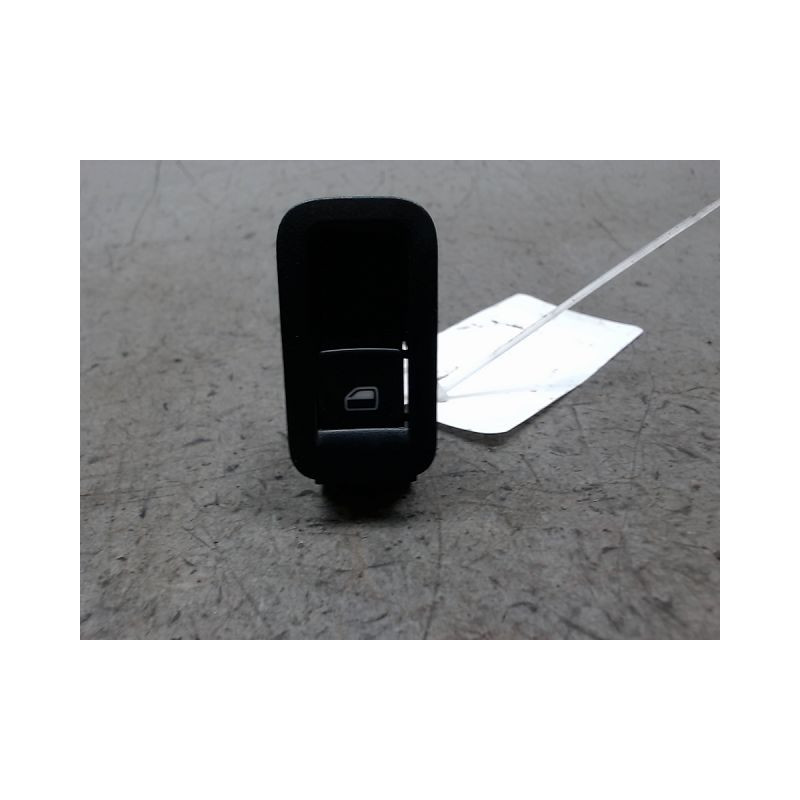 COMMANDE LEVE-GLACE PORTE AVD VOLKSWAGEN POLO