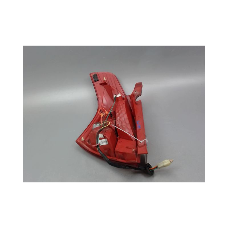 FEU ARRIERE DROIT SUZUKI SWIFT III 2005-2011