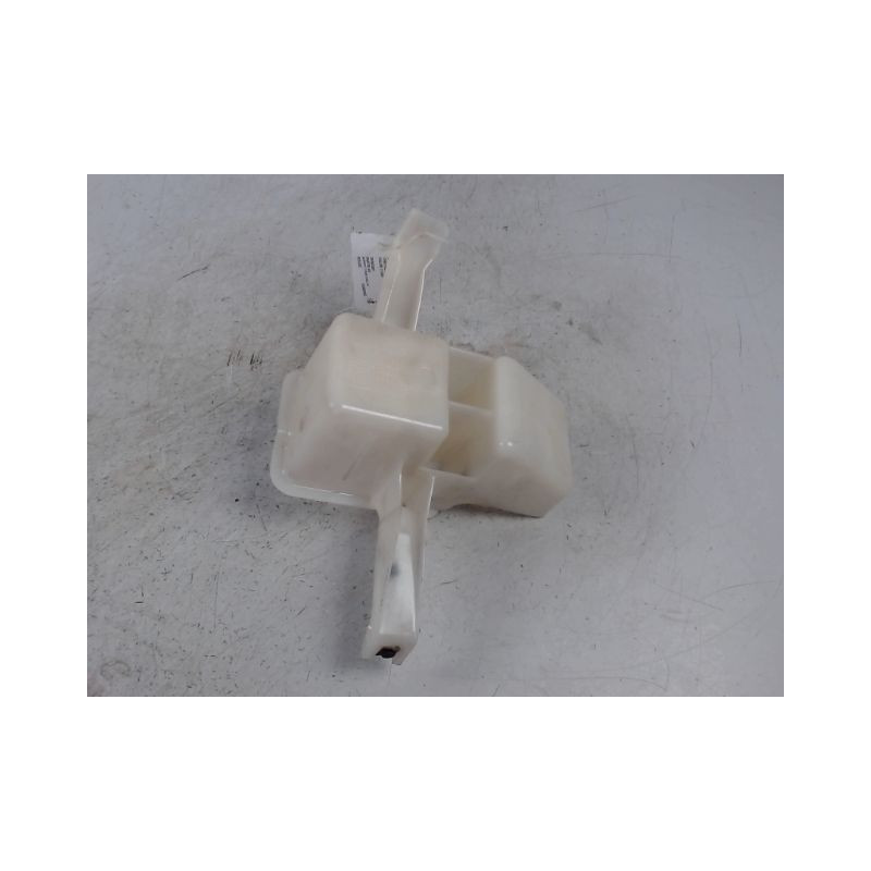 SUPPORT DROIT PARE-CHOC ARRIERE  CHEVROLET KALOS 01/05-