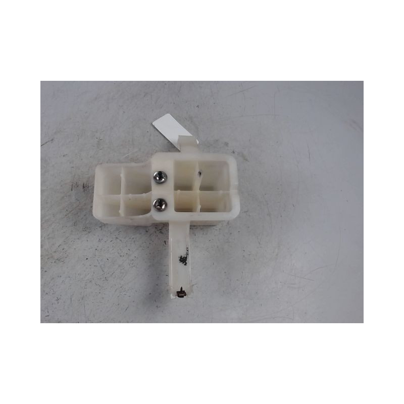 SUPPORT DROIT PARE-CHOC ARRIERE  CHEVROLET KALOS 01/05-