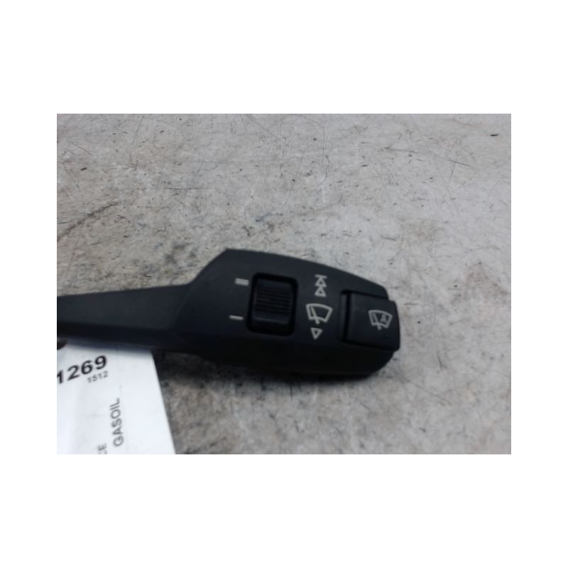 COMMANDE ESSUIE GLACE BMW SERIE 1