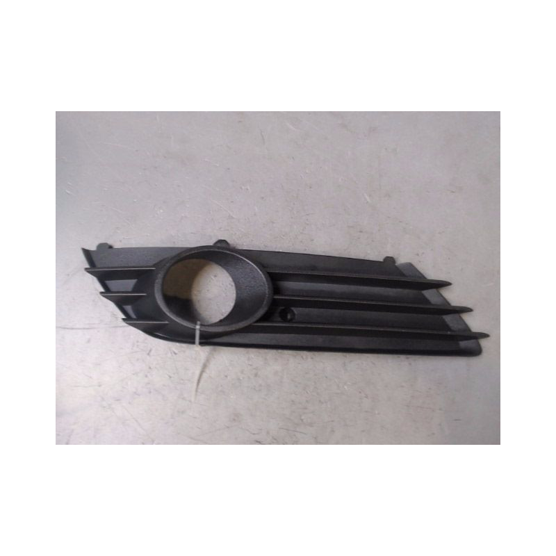 OBTURATEUR PHARE ADDITIONNEL DROIT PARE-CHOC AVANT OPEL ASTRA 2004-
