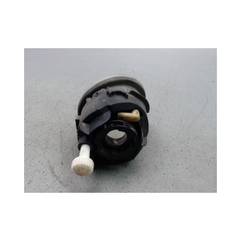 PHARE ANTIBROUILLARD AVANT GAUCHE NISSAN ALMERA TINO MONOSP. Phase 1 2000-2003