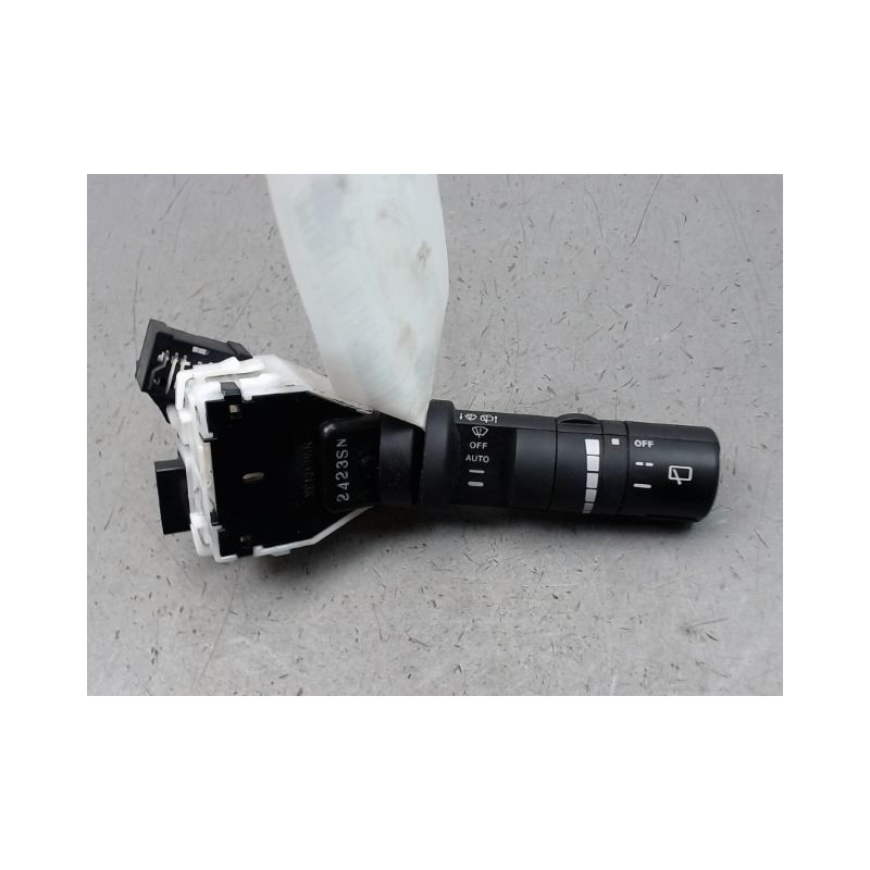COMMANDE ESSUIE GLACE NISSAN QHASQAI 2007-