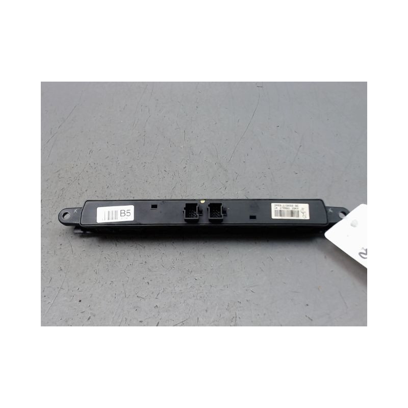 BOUTON DE WARNING JAGUAR S-TYPE PH.3 2004-