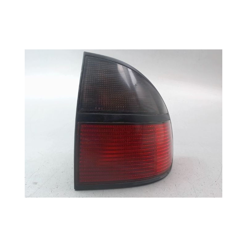 FEU ARRIERE DROIT RENAULT LAGUNA I Phase 1 1994-1998