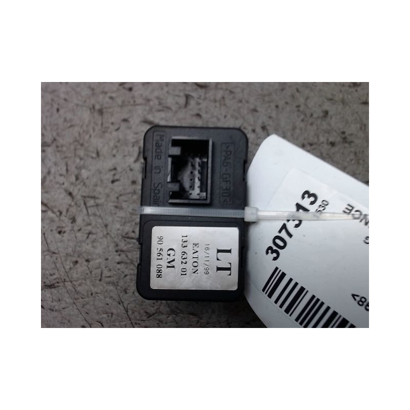 COMMANDE LEVE-GLACE PORTE AVG OPEL ASTRA BREAK 98-