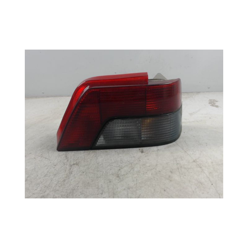 FEU ARRIERE DROIT PEUGEOT 309 89-93