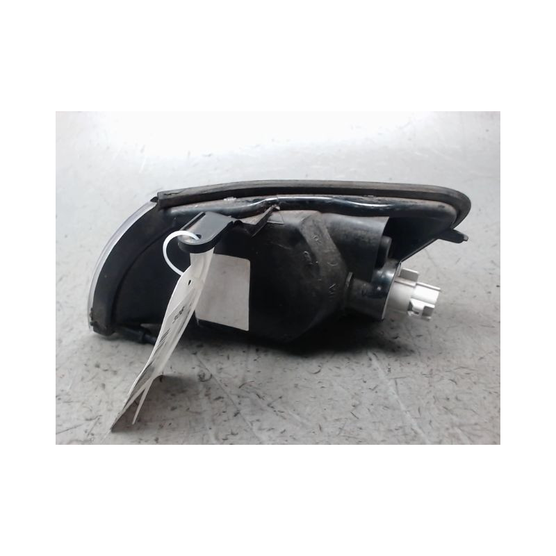CLIGNOTANT DROIT TOYOTA CARINA E 92-97