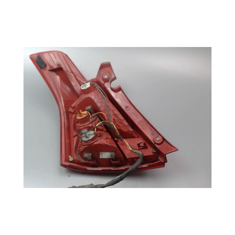 FEU ARRIERE DROIT SUZUKI SWIFT III 2005-2011
