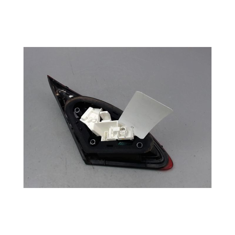 FEU ARRIERE INTERIEUR DROIT OPEL ASTRA IV Phase 1 (J) 2010-2012