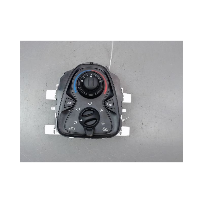 COMMANDE DE CHAUFFAGE TOYOTA AYGO 5P