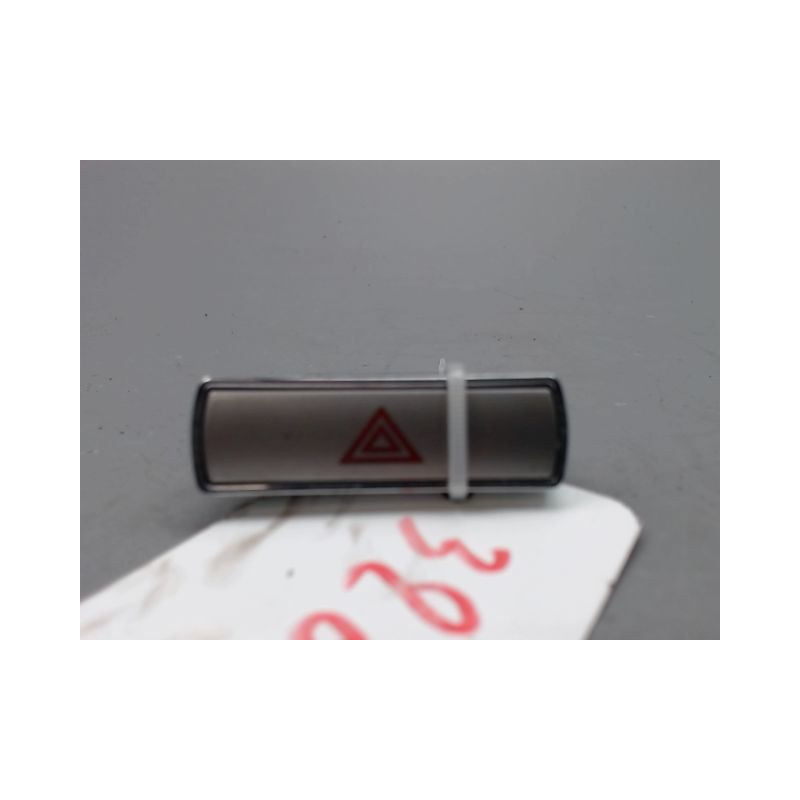 BOUTON DE WARNING FORD MONDEO III Phase 1 2007-2010