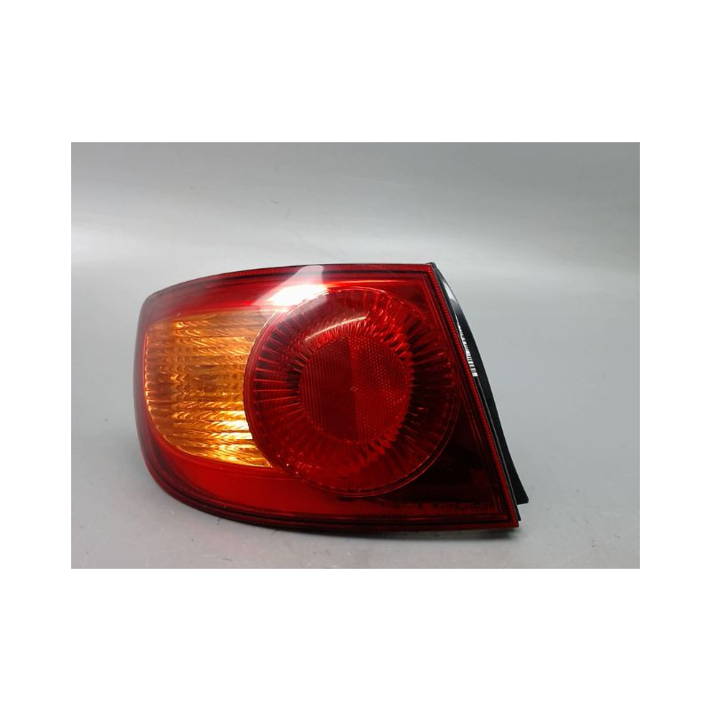 FEU ARRIERE GAUCHE  HYUNDAI ELANTRA 2000-